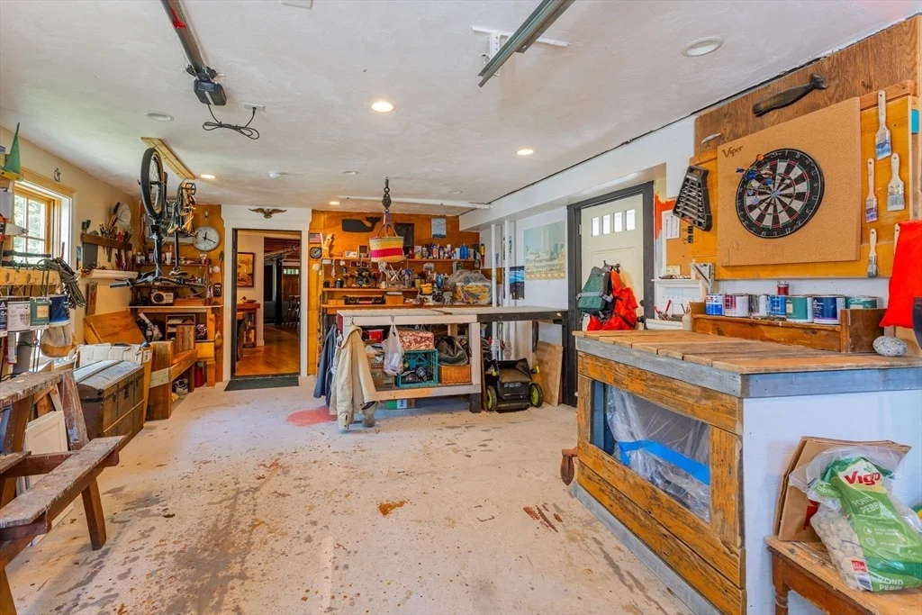 Photo of 27 Maverick St