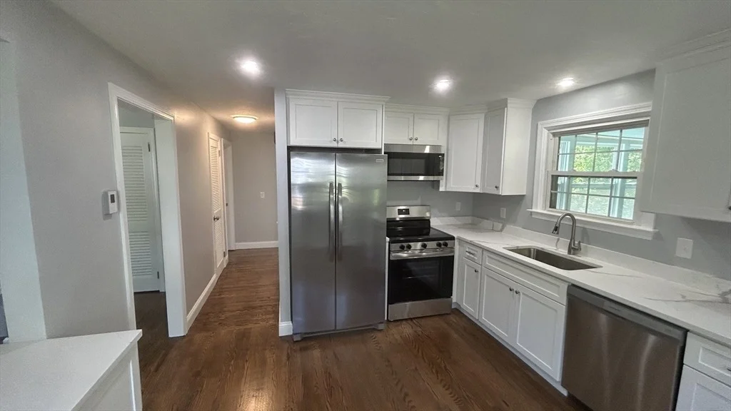 Photo of 9 Cricket Dr