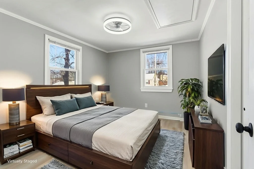 Photo of 206 Burnham