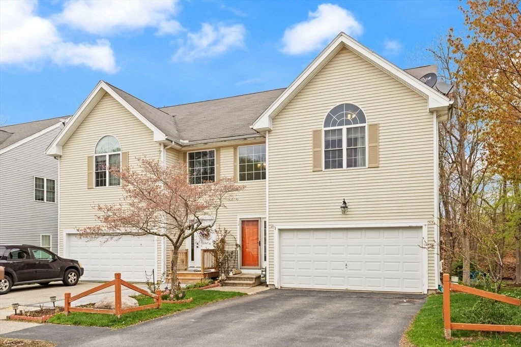 Photo of 18 Meena Dr