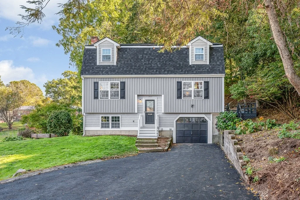 Photo of 355 Andover St