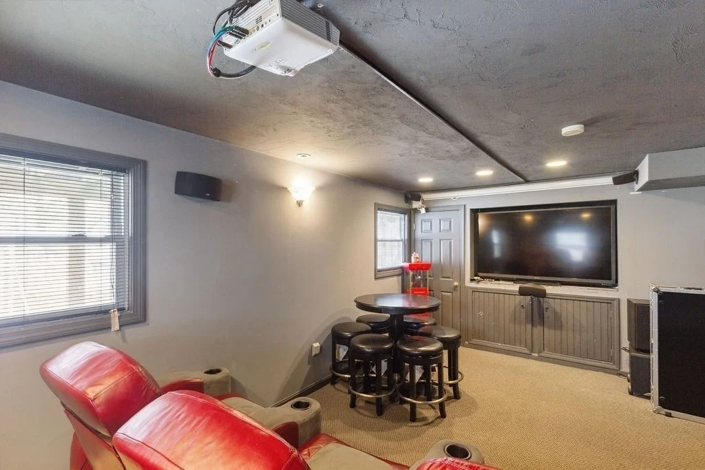 Photo of 54 Lisa Dr