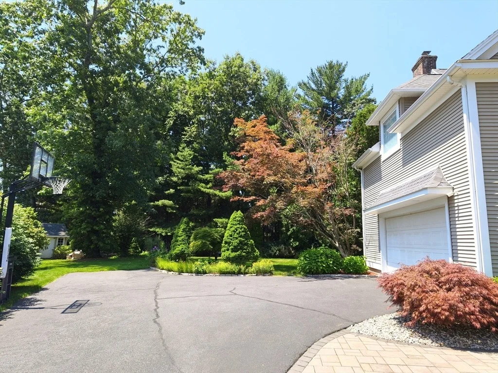 Photo of 140 Wildflower Cir