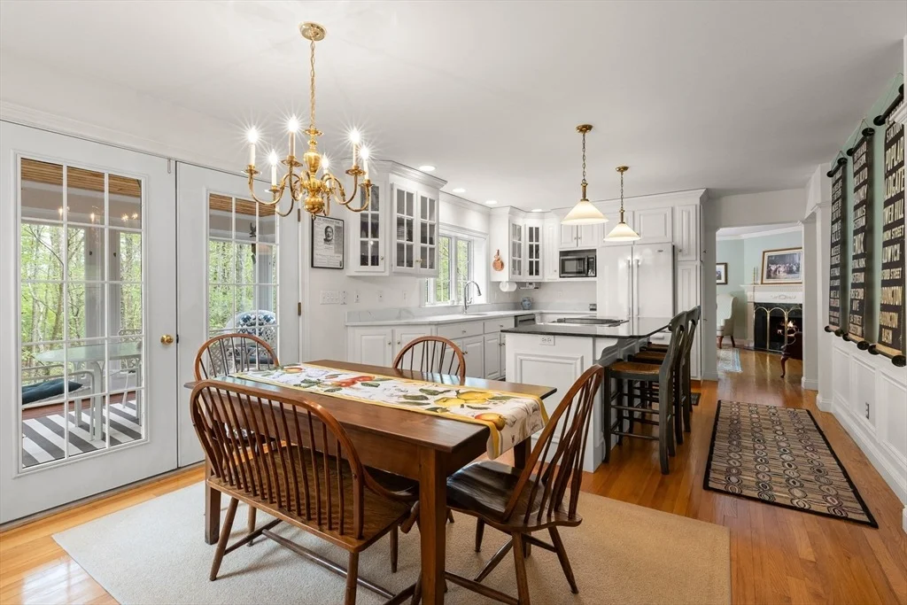 Photo of 151 River Rd