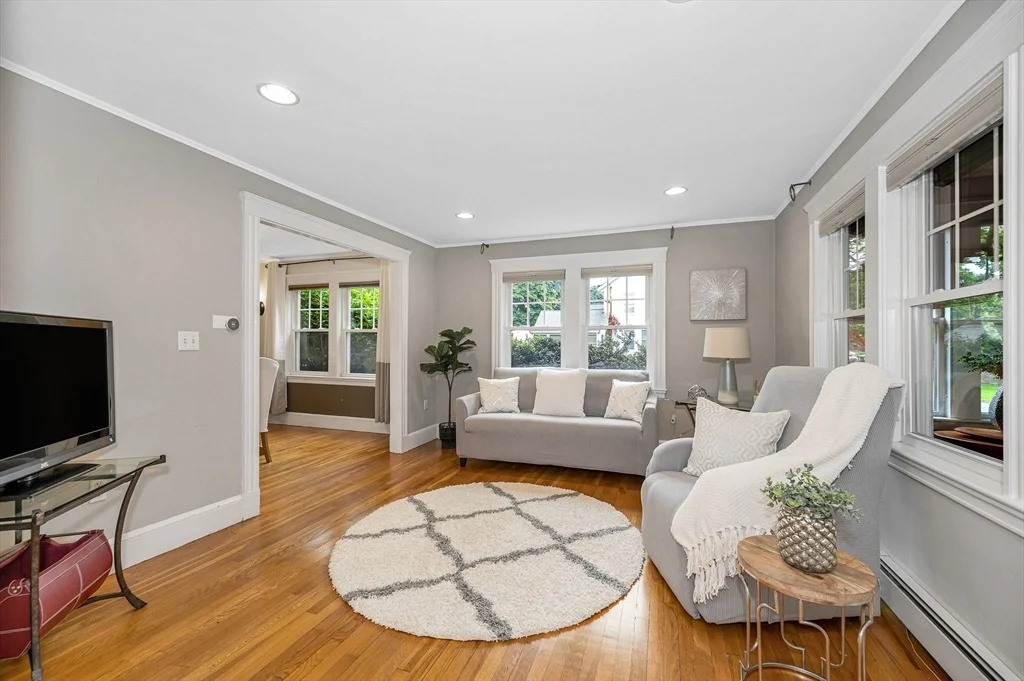 Photo of 35 Warren Avenue
