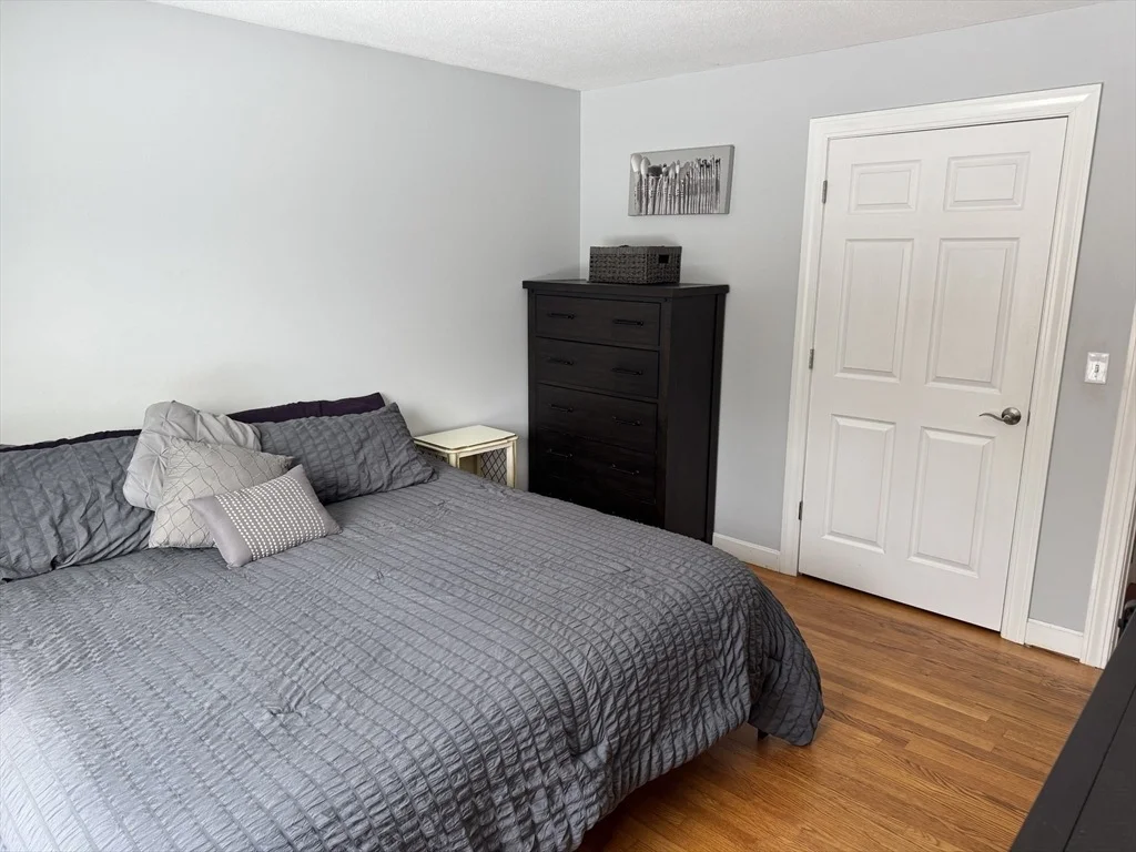 Photo of 31 Strowbridge Road