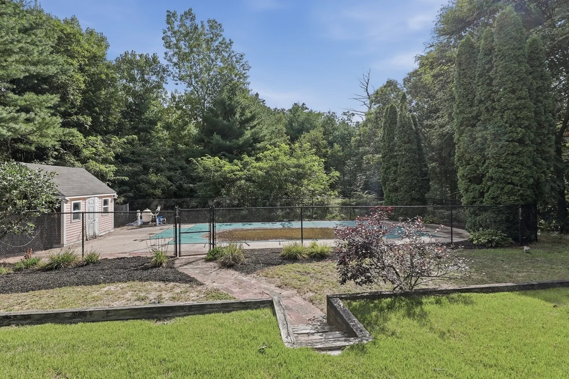 Photo of 6 Laurel Road
