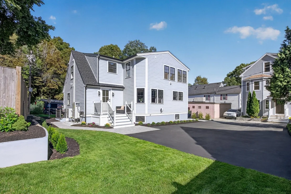 Photo of 210 Summer Street