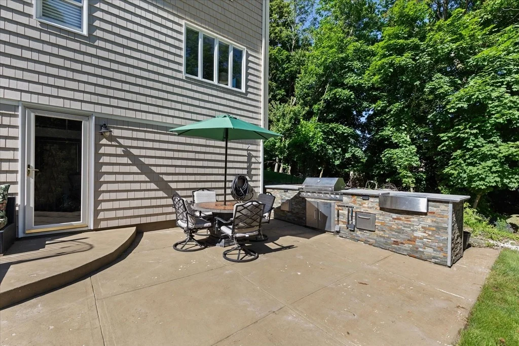 Photo of 65 May St