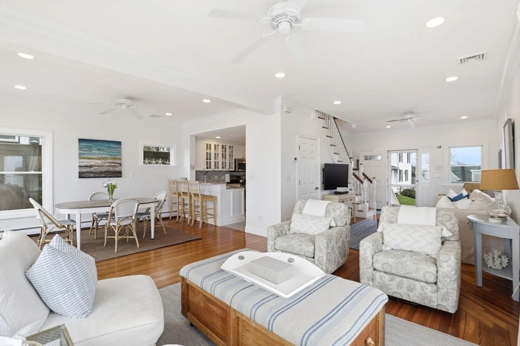 Photo of 60 Holbrook Ave