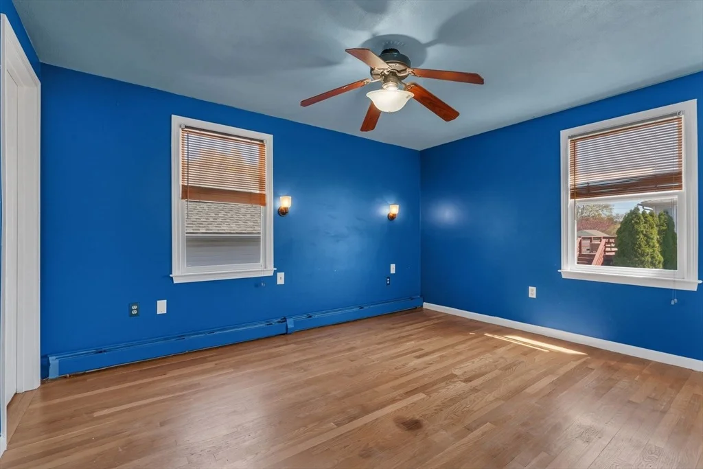 Photo of 8 Park Cir
