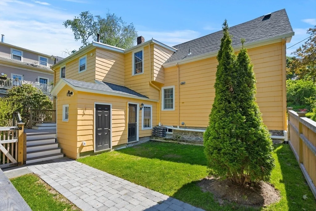 Photo of 15 Linden