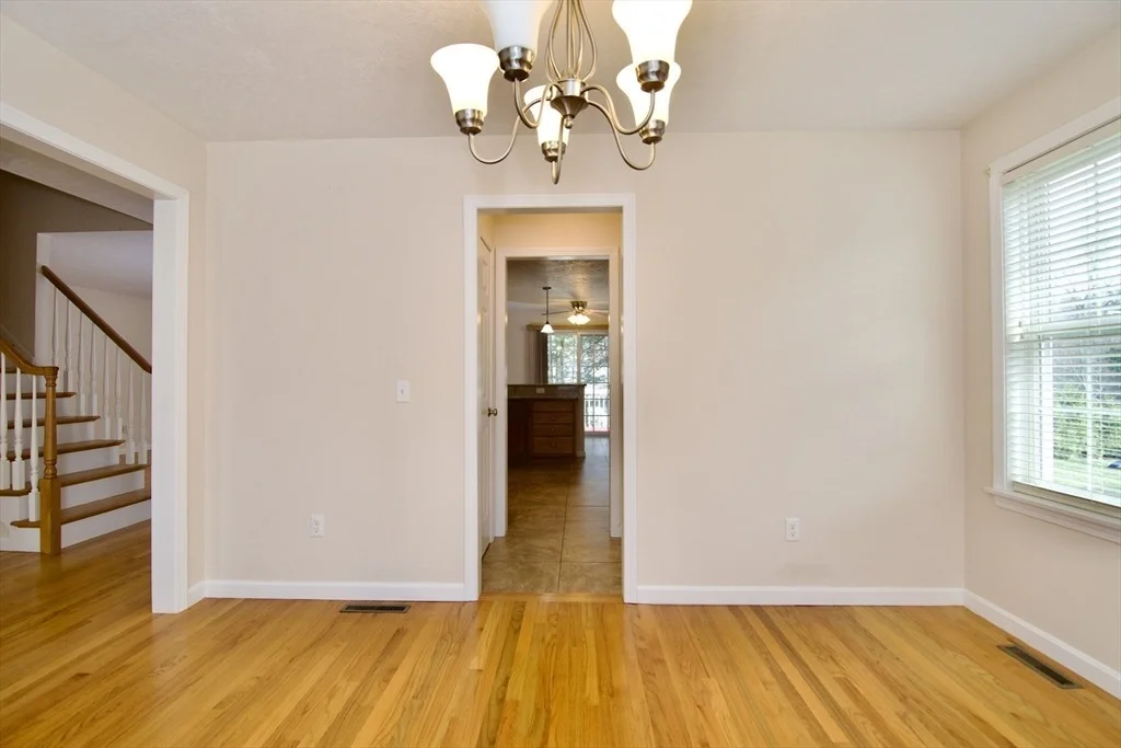 Photo of 114 Barrington Dr