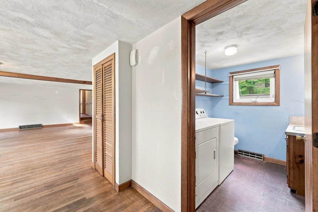 Photo of 200 Hockanum Rd