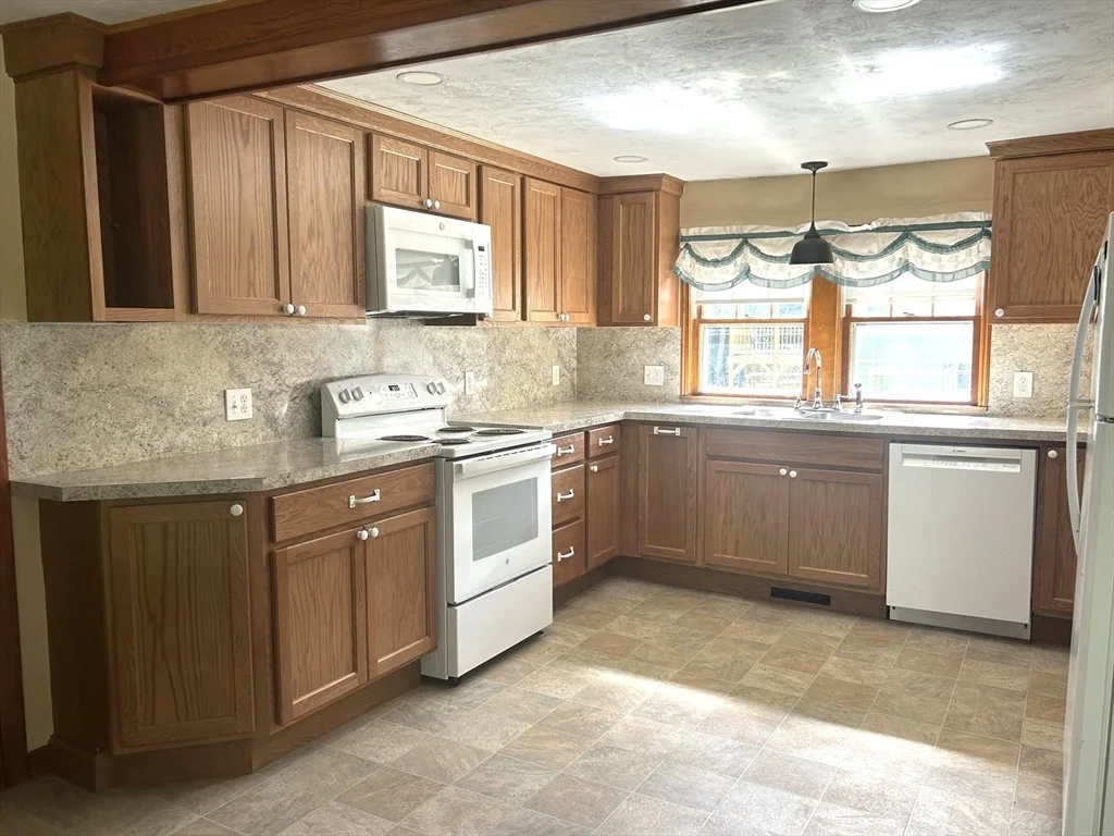 Photo of 61 Carruth Rd