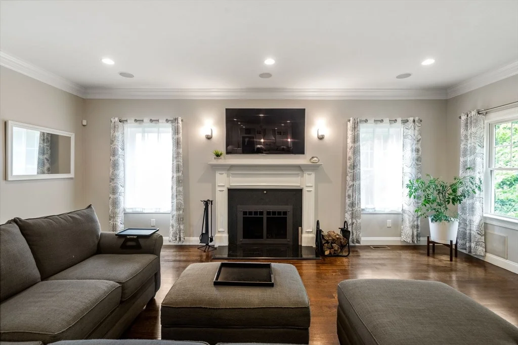 Photo of 53 Thompson Ave