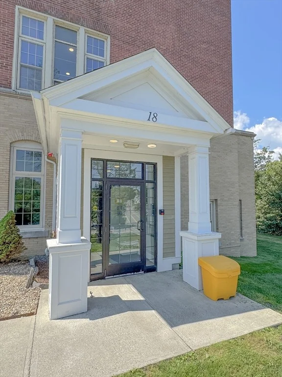 Photo of Unit 331 at 18 Eagle Nest