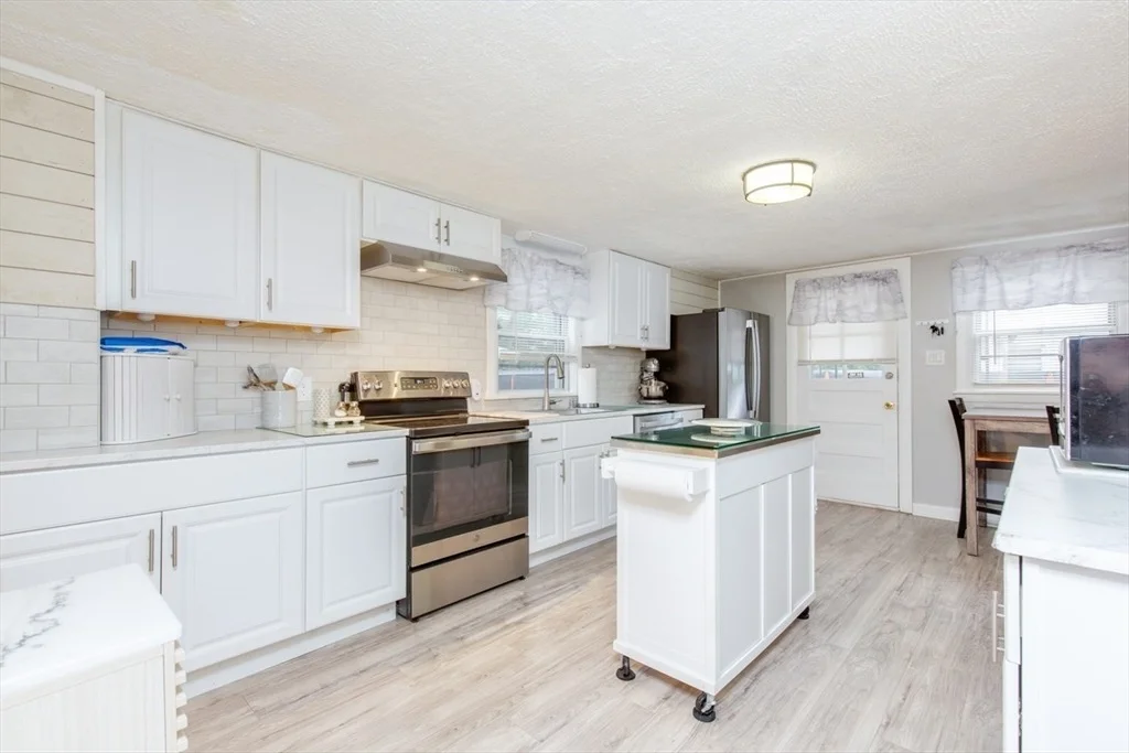 Photo of 119 Lawrence St