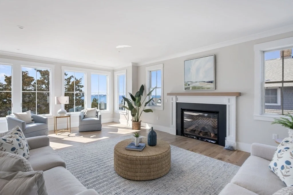 Photo of 15 Glover Ave