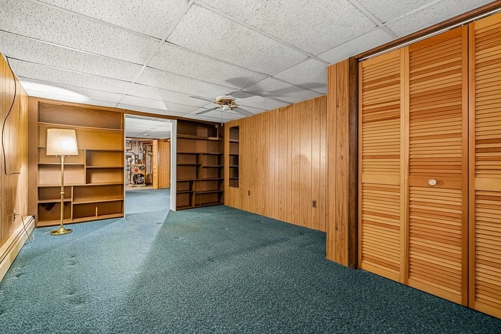 Photo of 11 Dadant Dr