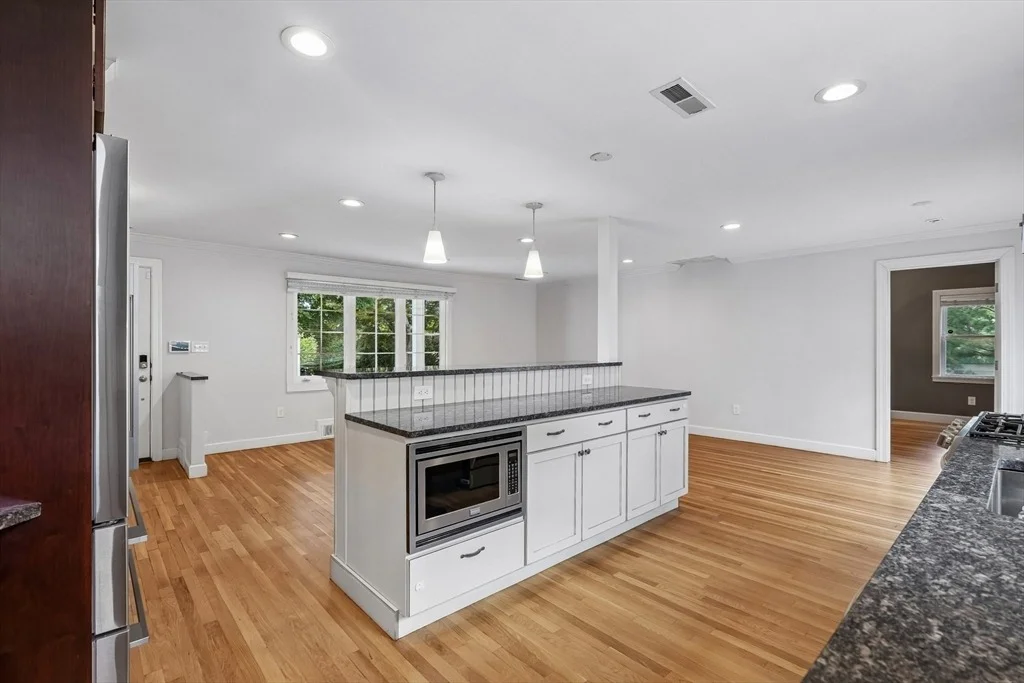 Photo of 45 Adanac Rd