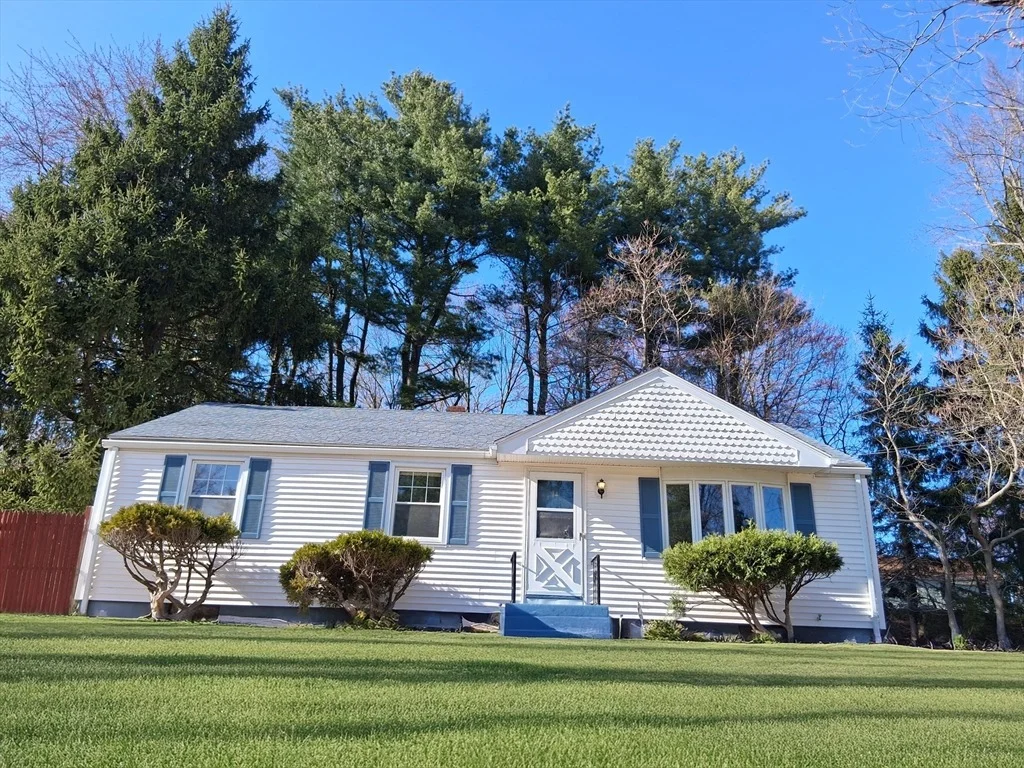 Photo of 14 Gatewood Rd