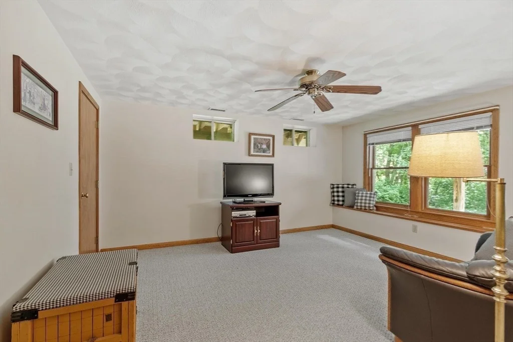 Photo of 47 Sequoia Dr