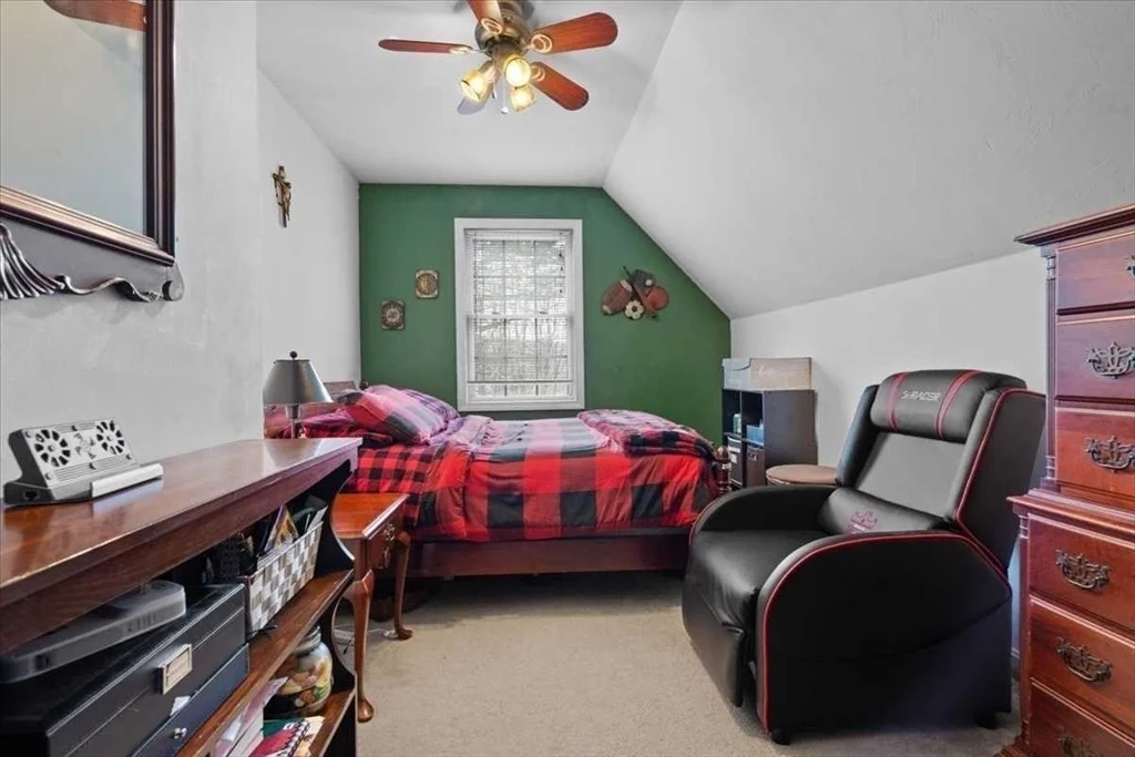 Photo of 38 Intervale Rd