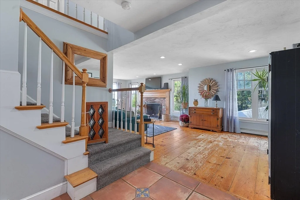 Photo of 152 Mountain Rd