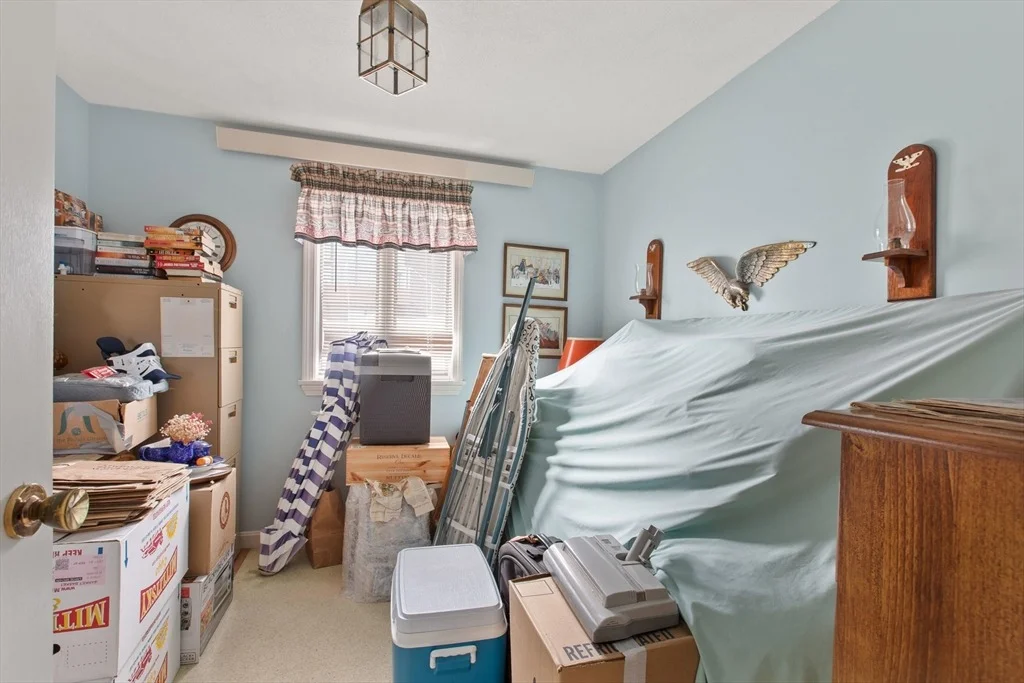 Photo of 6 Brewsters Ln