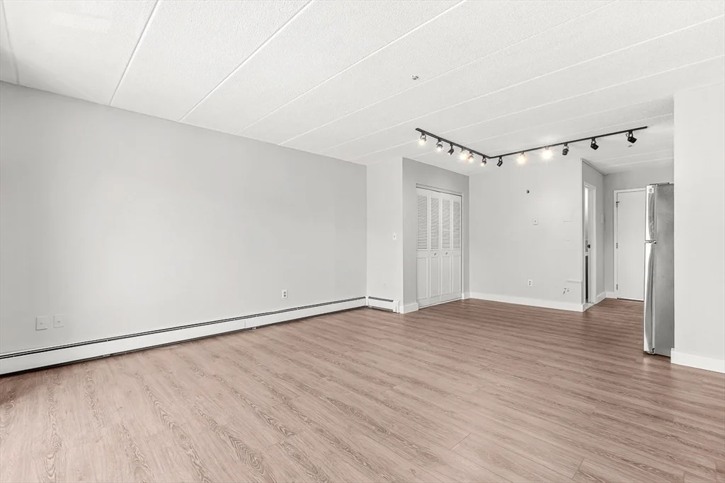 Photo of Unit 28 at 881 Broadway