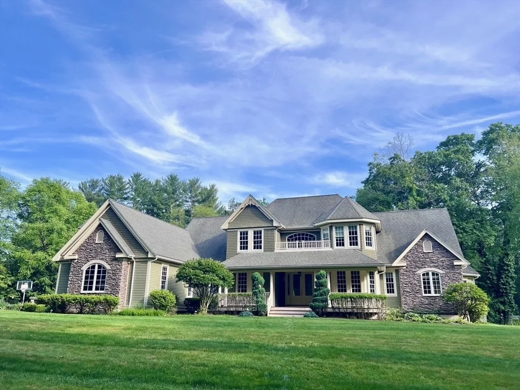 Photo of 19 Whippoorwill Lane
