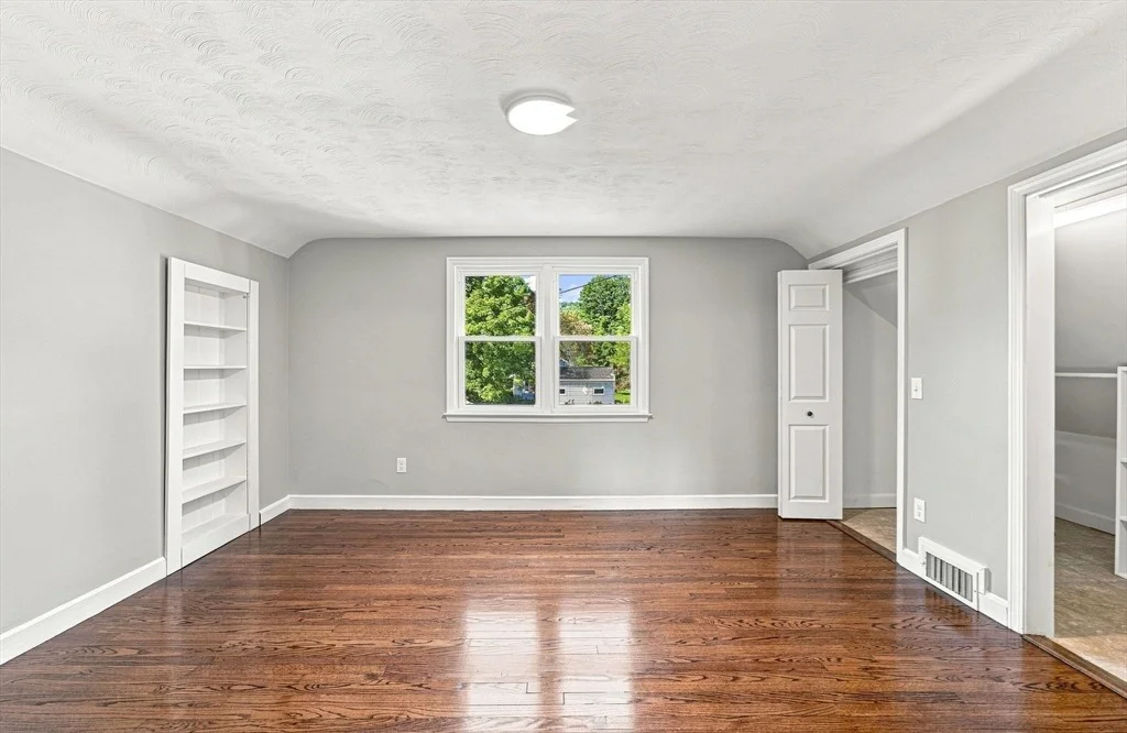 Photo of 3 Maplelawn Dr