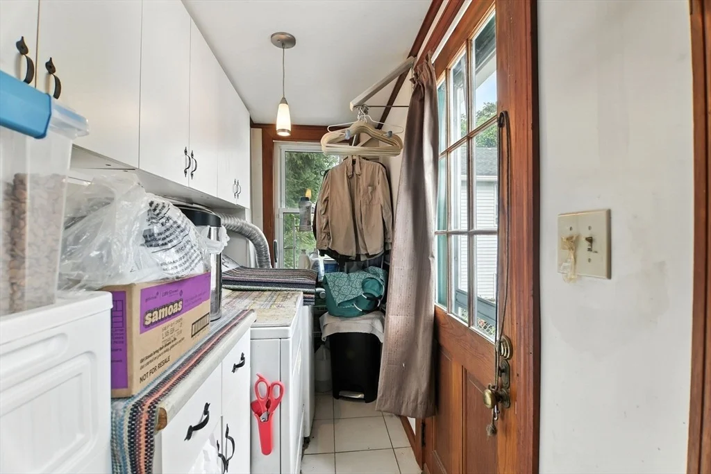 Photo of 2 Lyons St