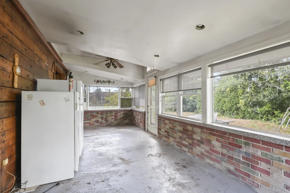 Photo of 2576 Cranberry Hwy