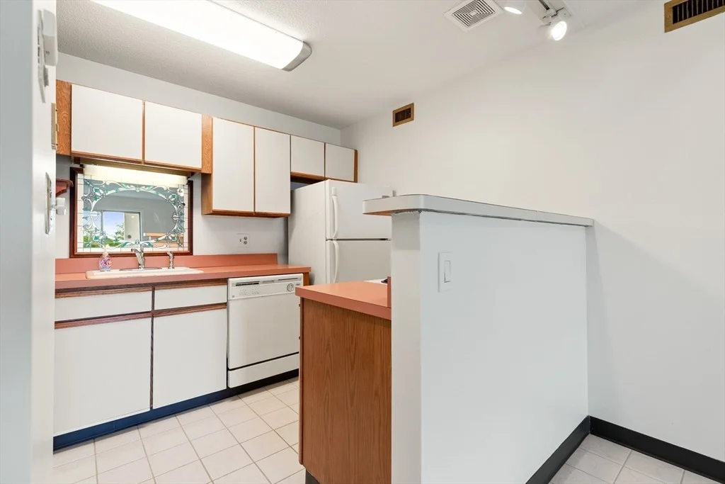 Photo of Unit 27 at 21 Margin St