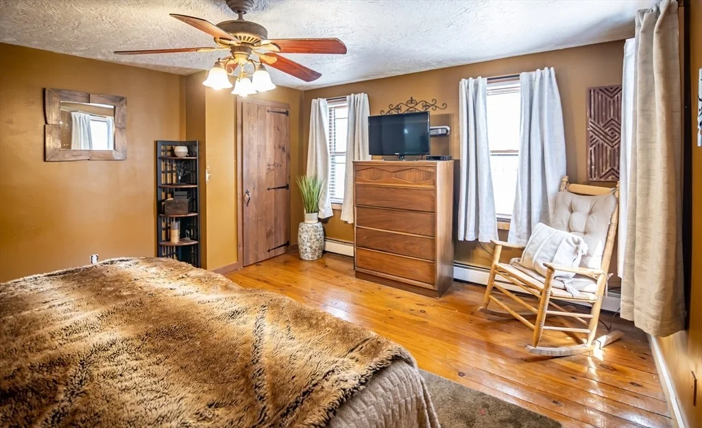 Photo of 40 Scenic Ave