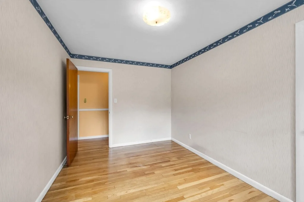 Photo of 116 Longmeadow Ave