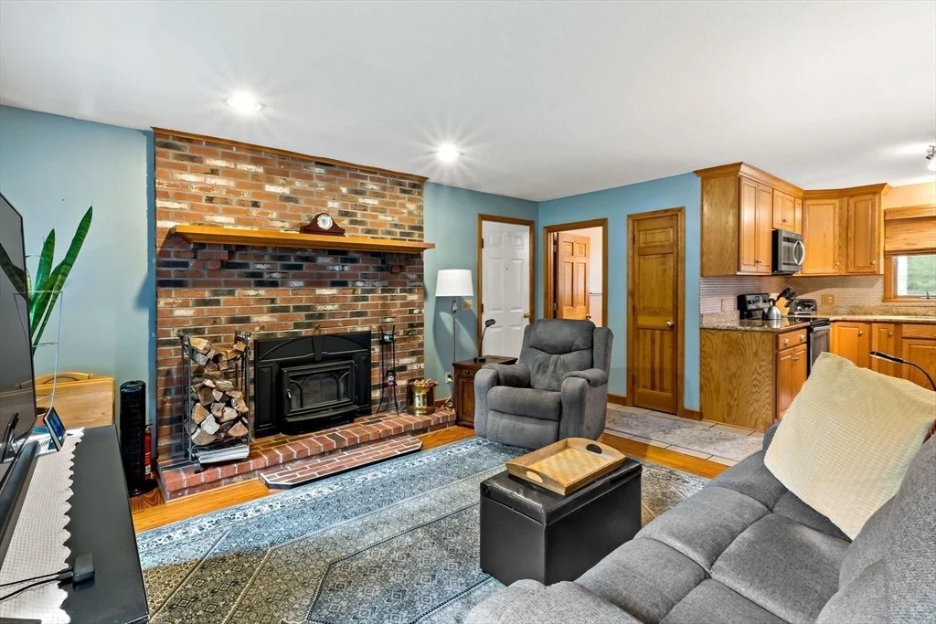 Photo of 8 Peter Cooper Drive