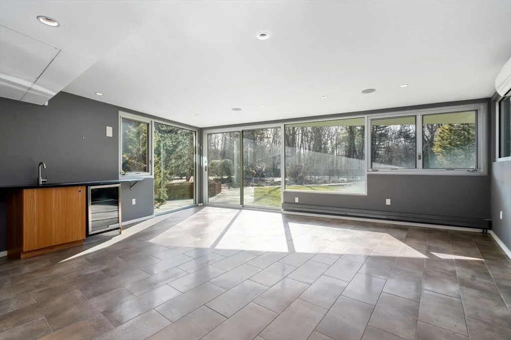 Photo of 482 Glen Road