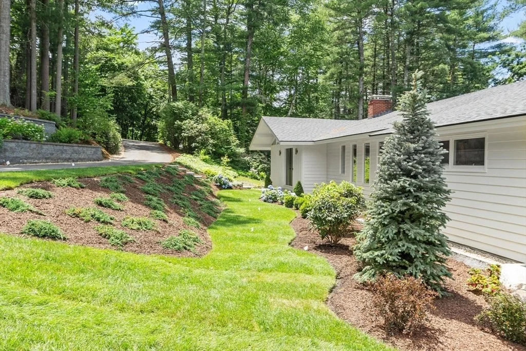 Photo of 23 Revolutionary Road