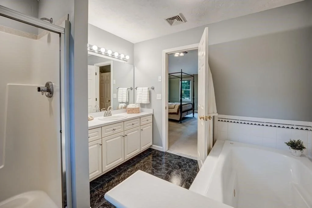 Photo of 8 Maddy Ln