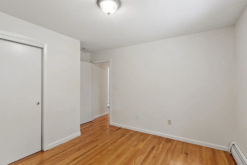 Photo of 374 Mill St Ext