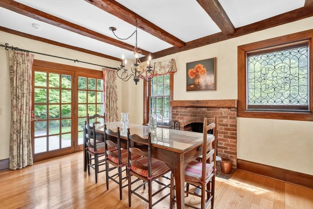 Photo of 135 Forest Glen Rd