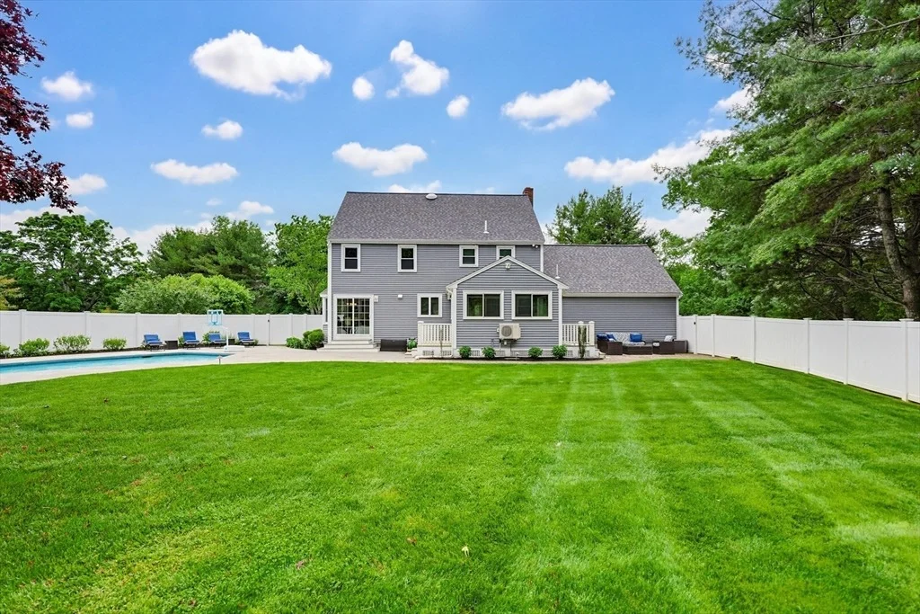 Photo of 22 Diane Dr
