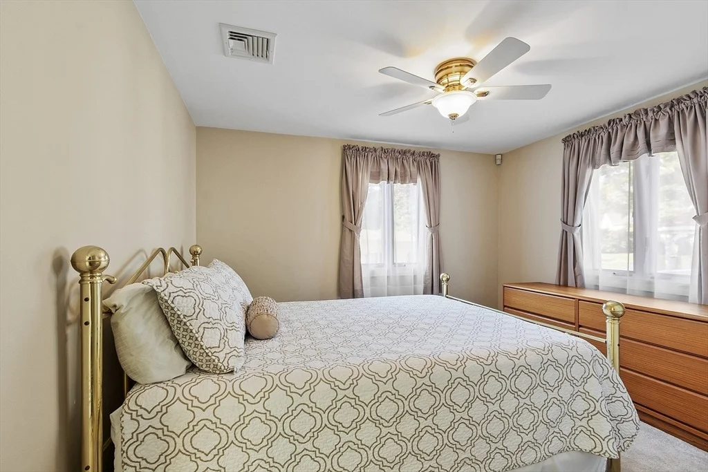 Photo of 17 Samoset Rd