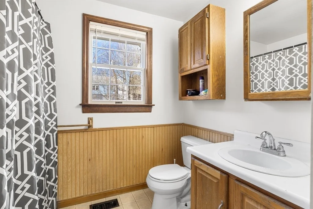 Photo of 28 Armory Ln