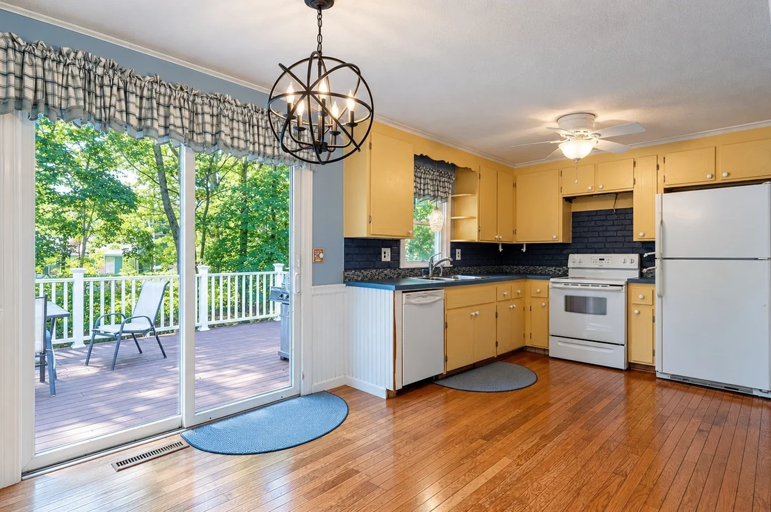 Photo of 5 Glenwood Cir