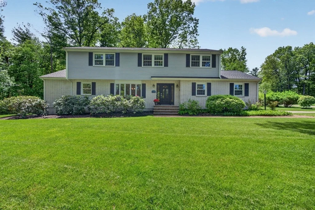 Photo of 28 Algonquin Ave
