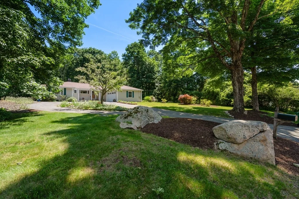 Photo of 74 Oregon Road